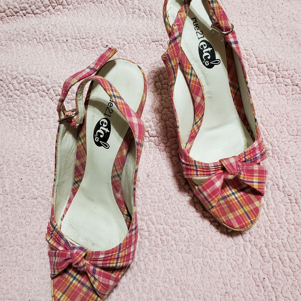 Pink Plaid Heels Rue 21 etc - Picture 3 of 8